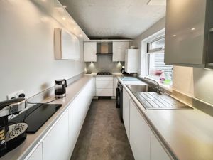 Kitchen- click for photo gallery